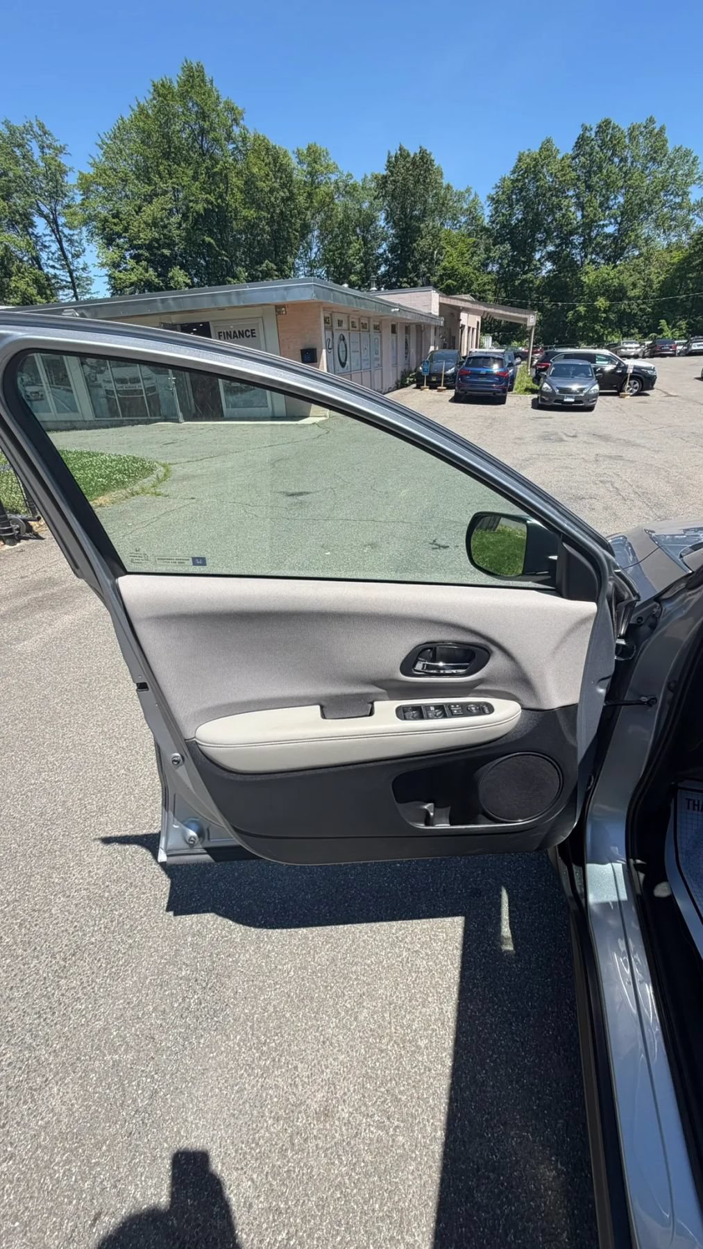 Used 2018 Honda HR-V LX image 9