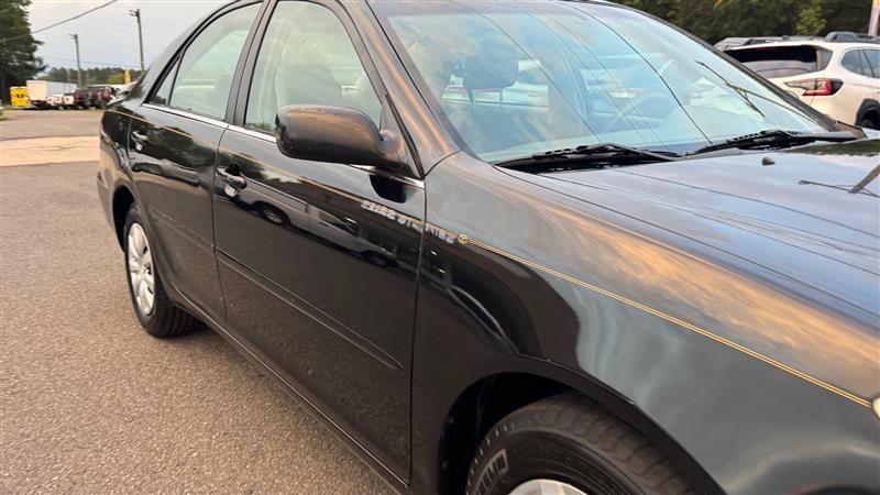 Used 2005 Toyota Camry LE FWD image 18