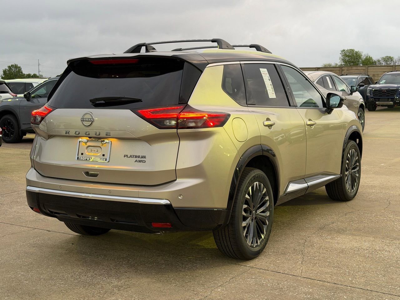 New 2026 Nissan Rogue Platinum AWD/4WD image 6