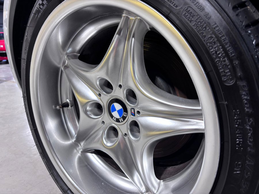 Used 2000 BMW Z3 image 19