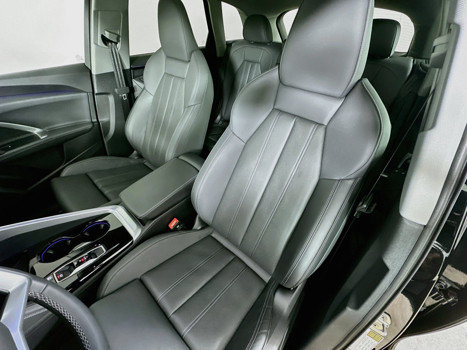 Certified 2025 Audi Q5 Premium AWD/4WD image 33