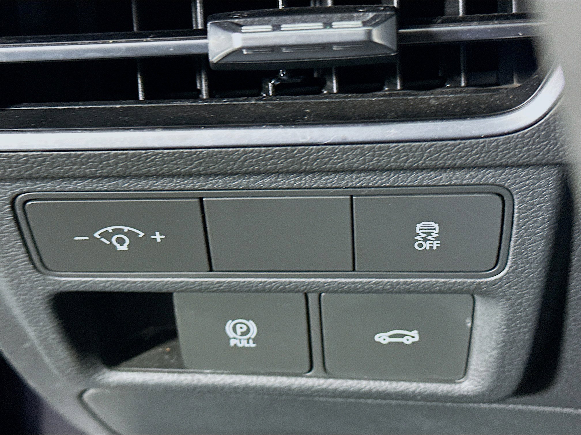 Used 2024 Hyundai Sonata SEL image 16