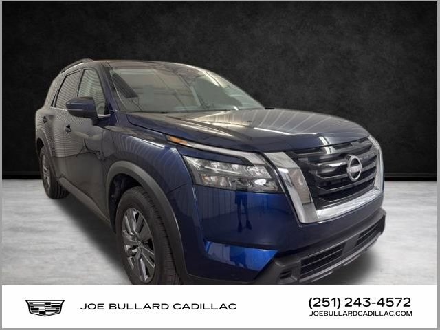 Used 2024 Nissan Pathfinder SV FWD image 1