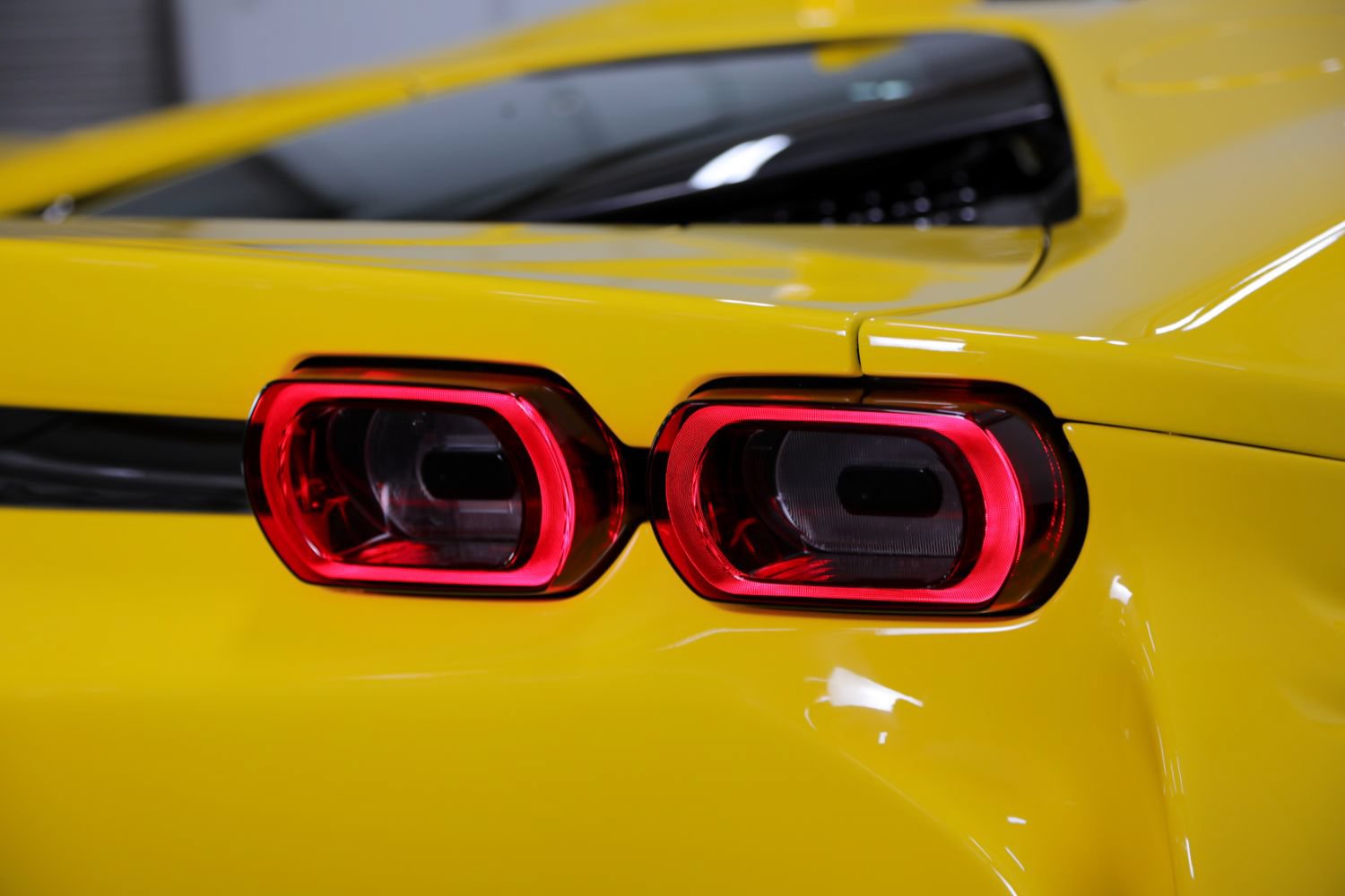 Used 2025 Ferrari SF90 Spider AWD/4WD image 27