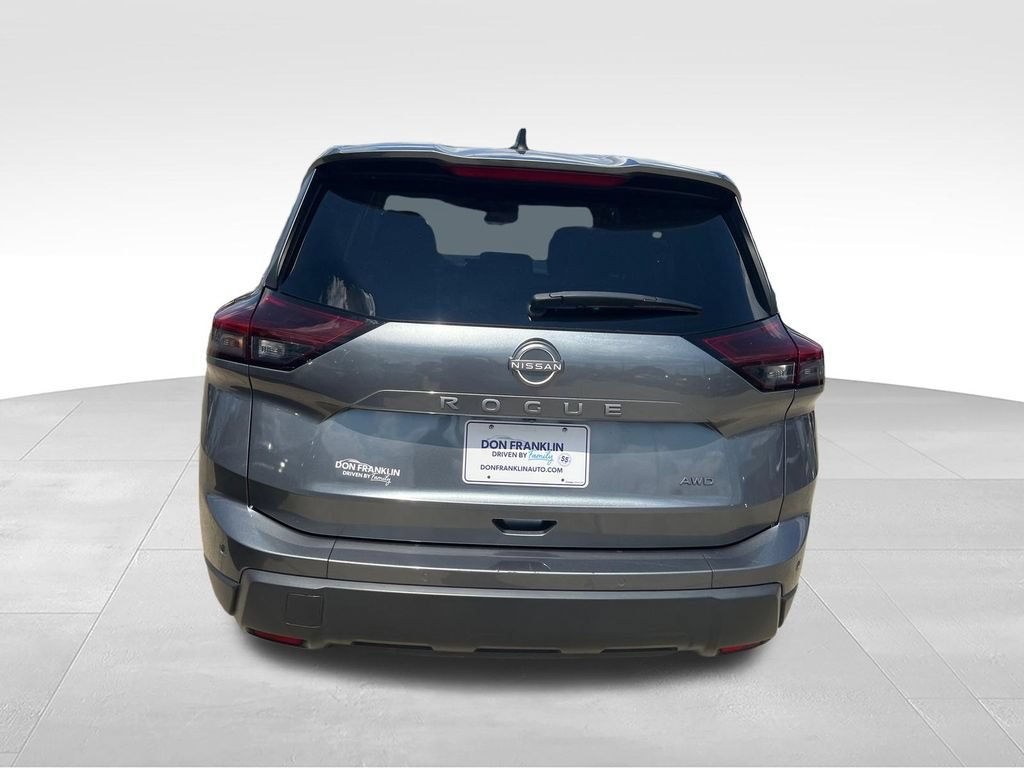 Used 2024 Nissan Rogue S AWD/4WD image 4