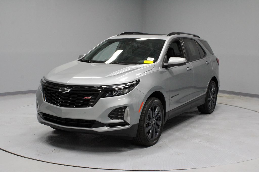 Used 2024 Chevrolet Equinox RS w/ RS Leather Package AWD/4WD image 6