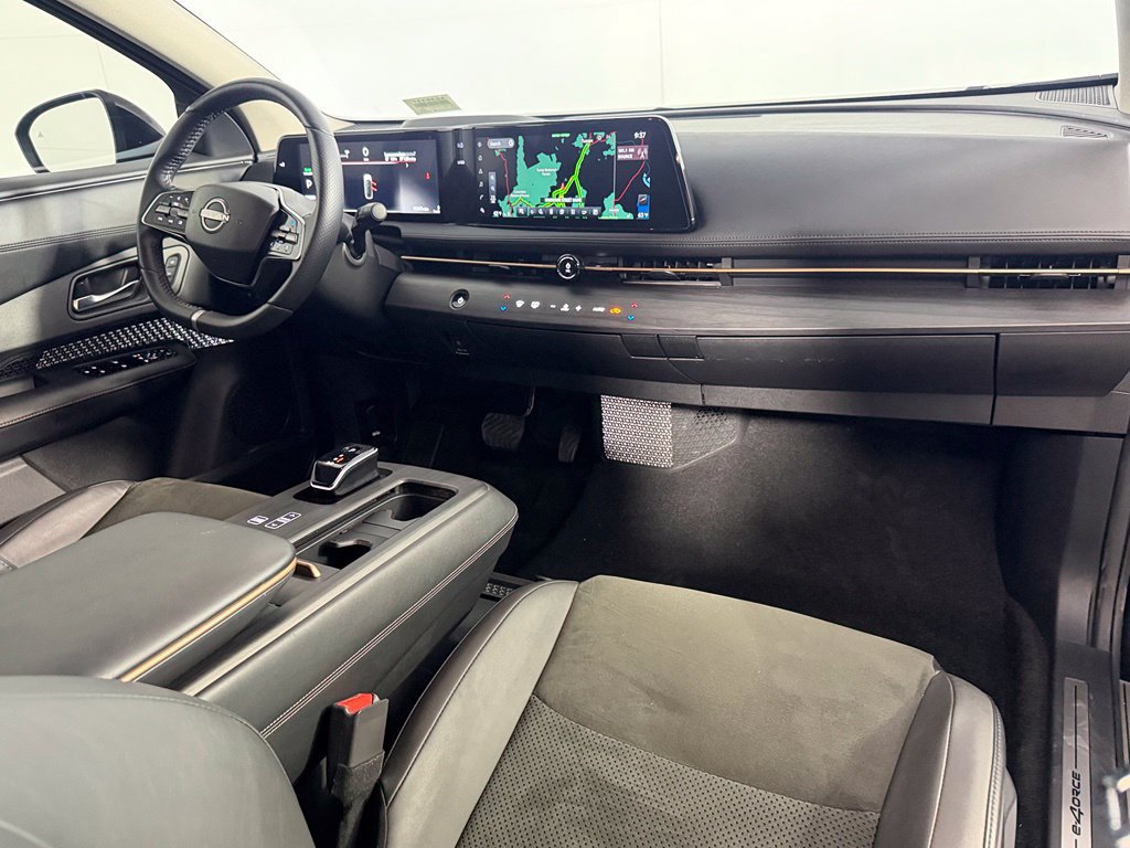 Used 2023 Nissan Ariya AWD image 14