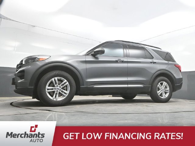 Used 2023 Ford Explorer XLT AWD/4WD image 34