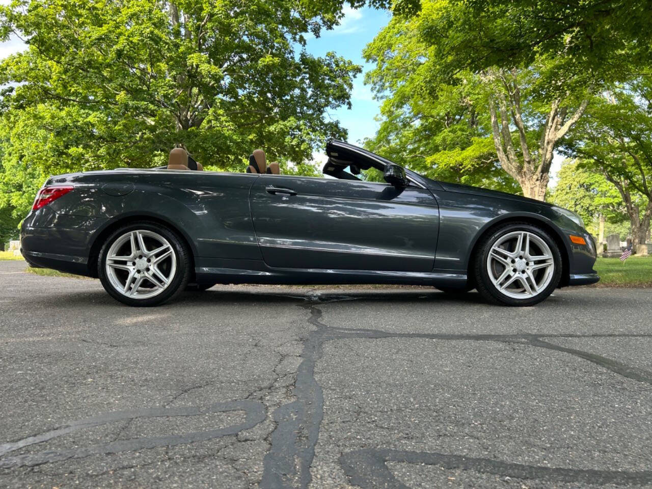 Used 2013 Mercedes-Benz E 550 Cabriolet image 4