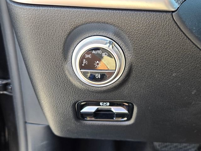 Used 2023 Mercedes-Benz C 300 Sedan image 28