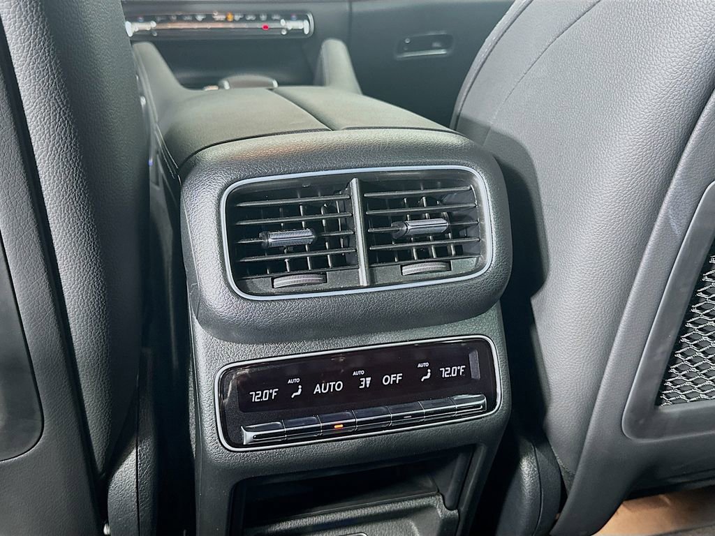Used 2024 Mercedes-Benz GLS 450 4MATIC image 26