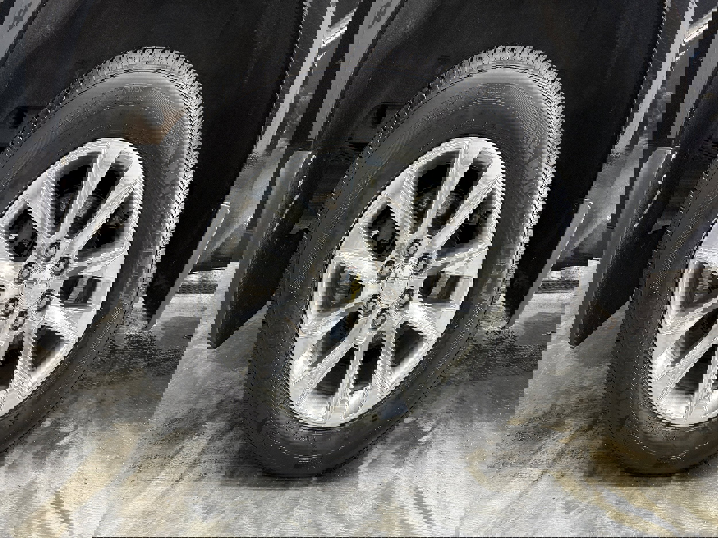 Used 2020 Chevrolet Silverado 1500 LTZ w/ LTZ Premium Package image 33