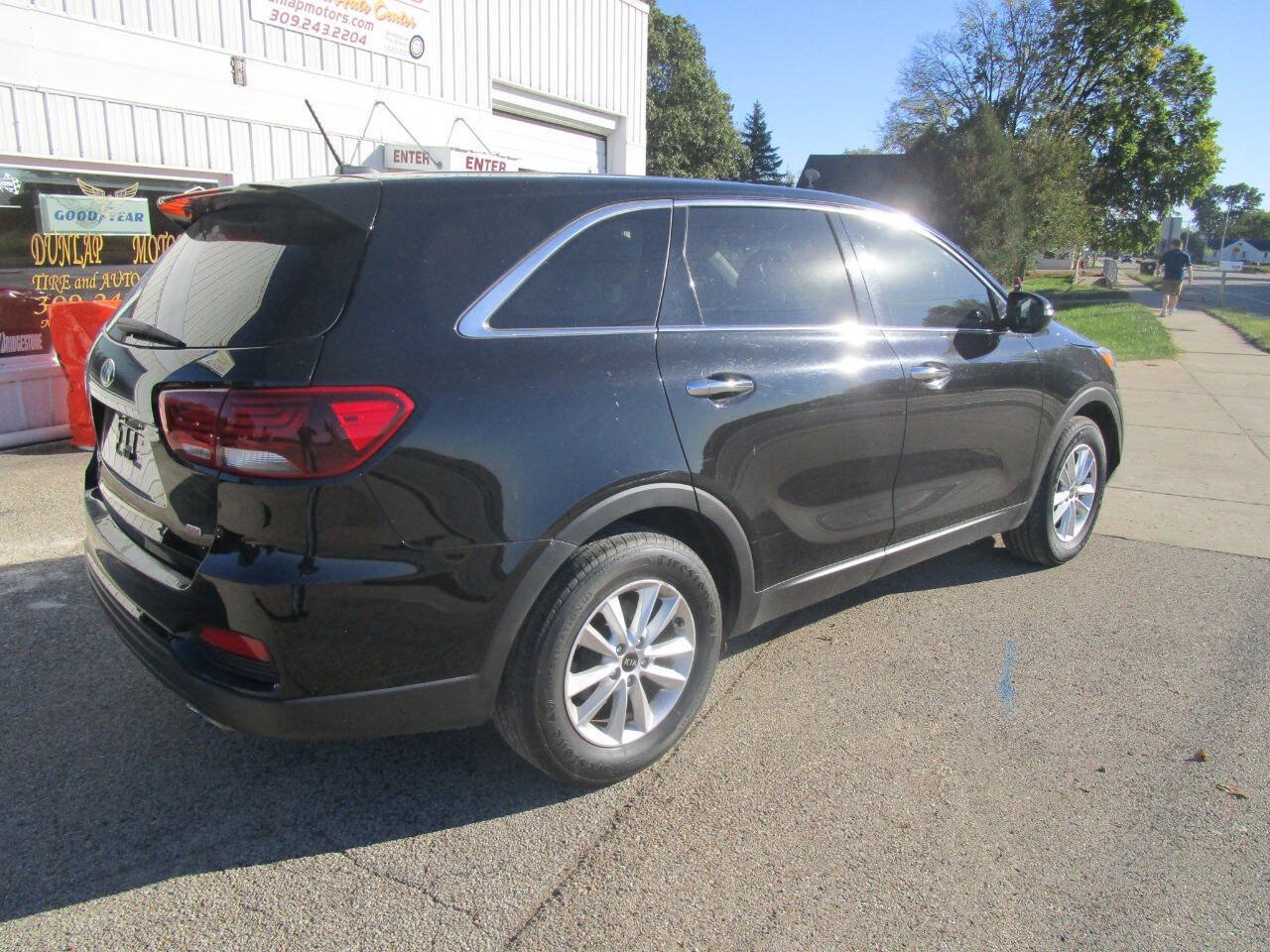 Used 2019 Kia Sorento L FWD image 5