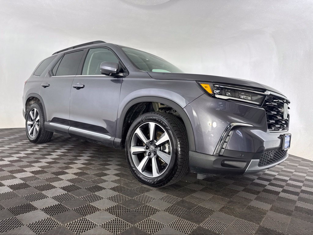Used 2023 Honda Pilot Elite image 2