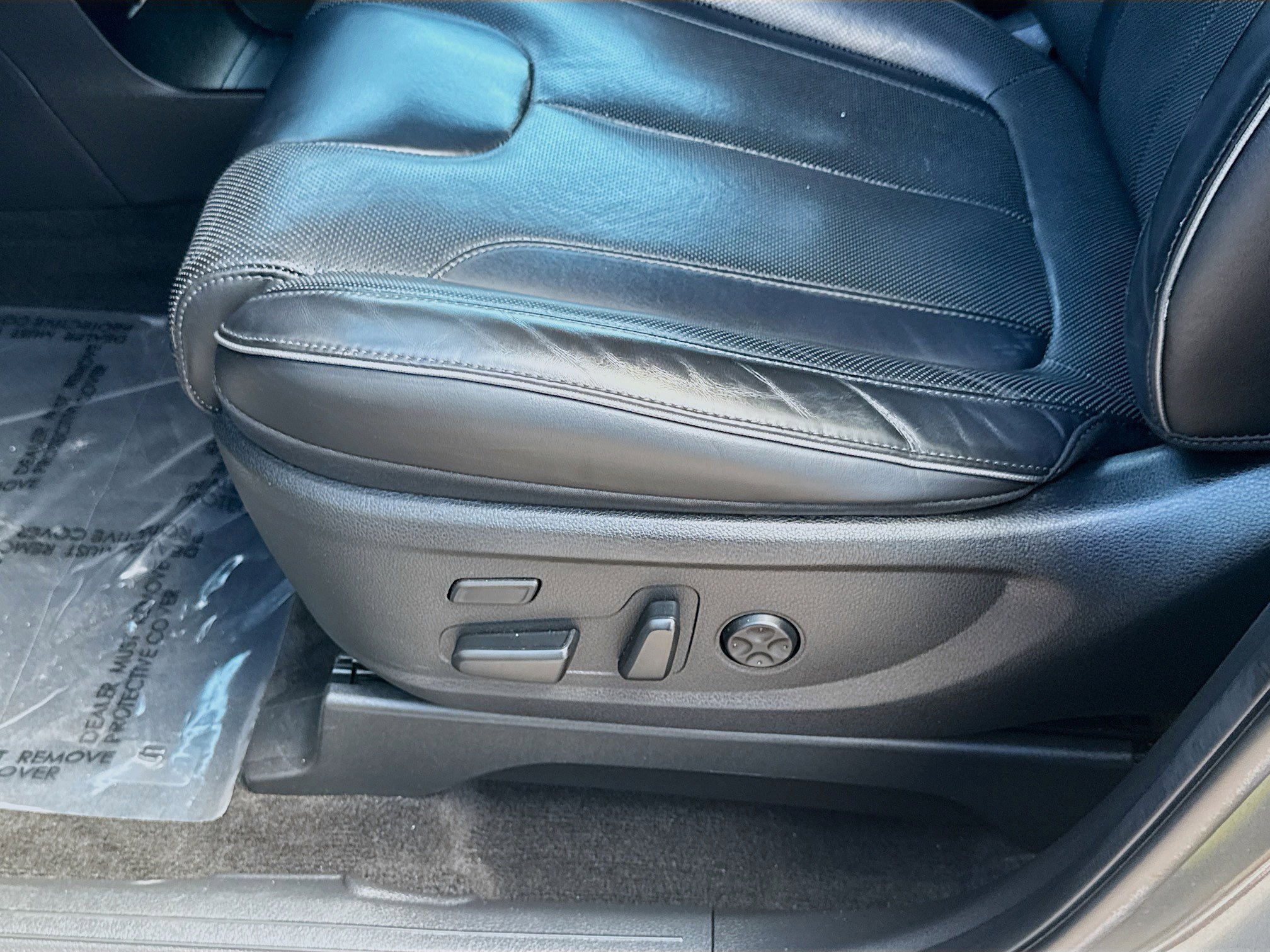 Used 2022 Hyundai Palisade Calligraphy image 16