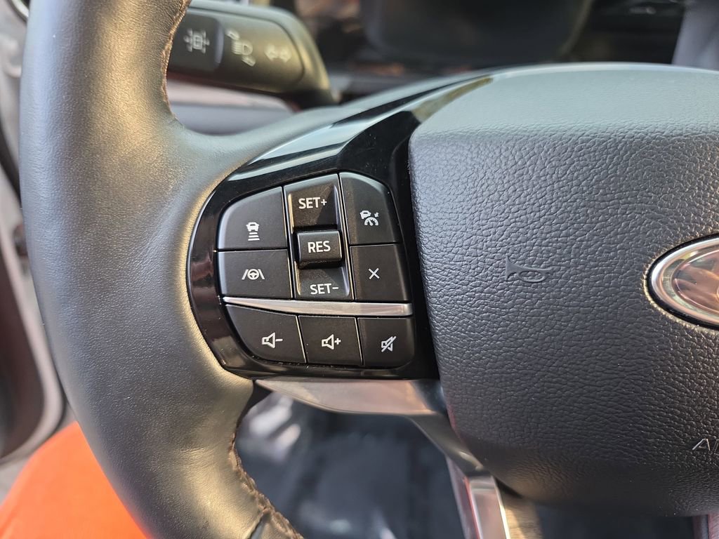 Used 2022 Ford Explorer Platinum w/ Equipment Group 601A image 19