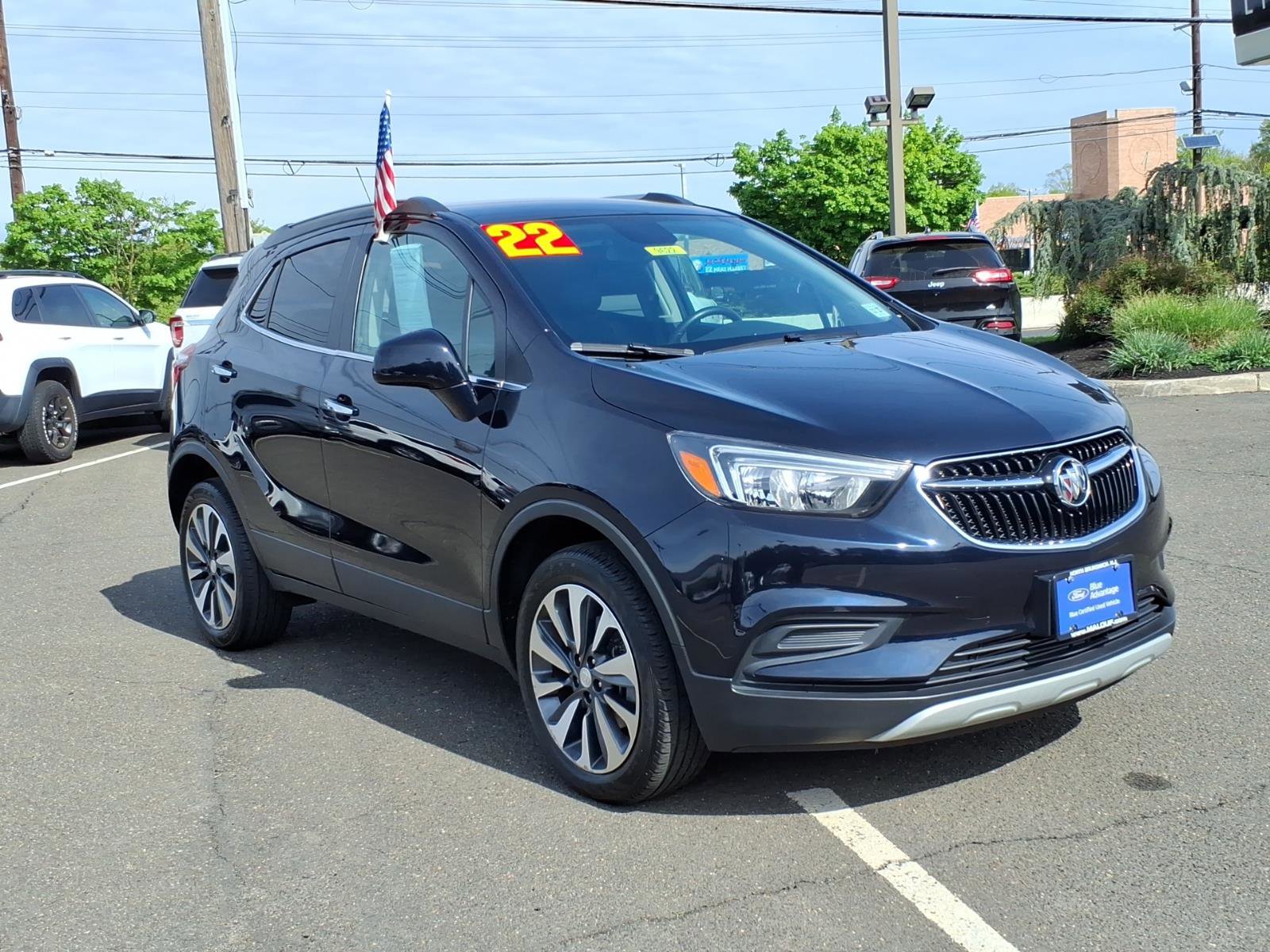 Used 2022 Buick Encore Preferred w/ Safety Package AWD/4WD image 1