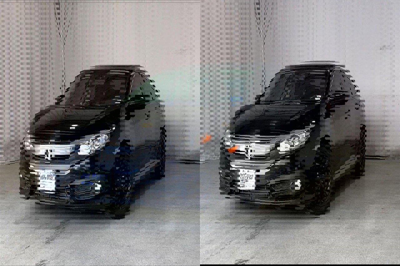 Used 2018 Honda Civic EX-T image 2