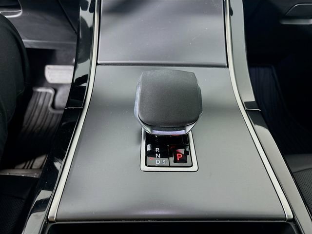 Used 2026 Land Rover Range Rover Evoque S image 19