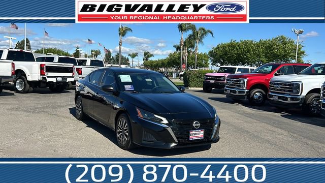 Used 2024 Nissan Altima 2.5 SV FWD image 1