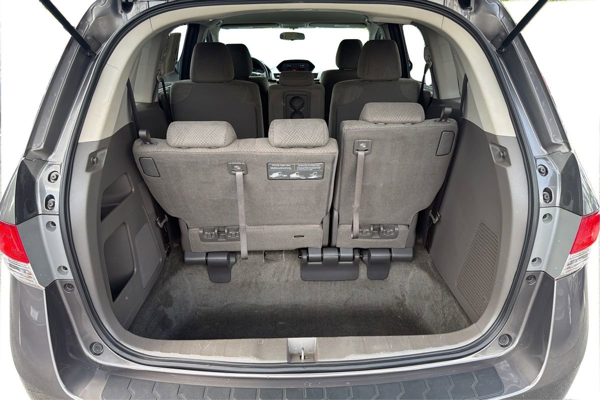 Used 2015 Honda Odyssey EX image 11