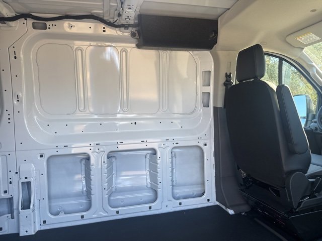 New 2025 Ford Transit 250 Low Roof image 30
