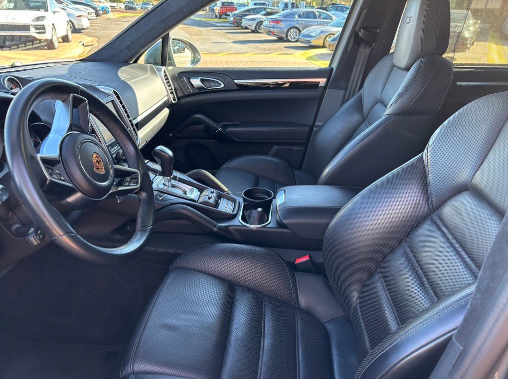 Used 2016 Porsche Cayenne GTS image 4