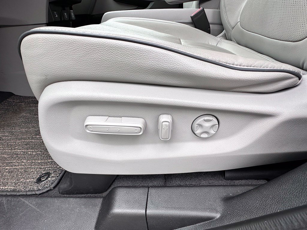Used 2022 Honda Odyssey Elite image 19