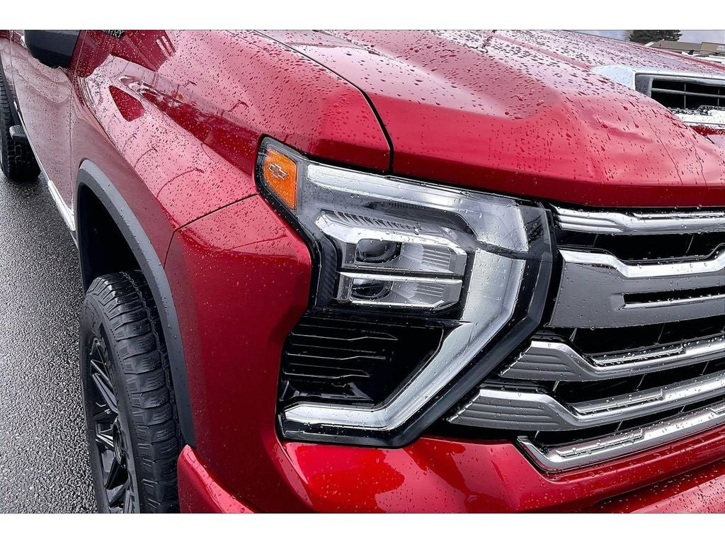 Used 2024 Chevrolet Silverado 2500 High Country w/ High Country Premium Package AWD/4WD image 30