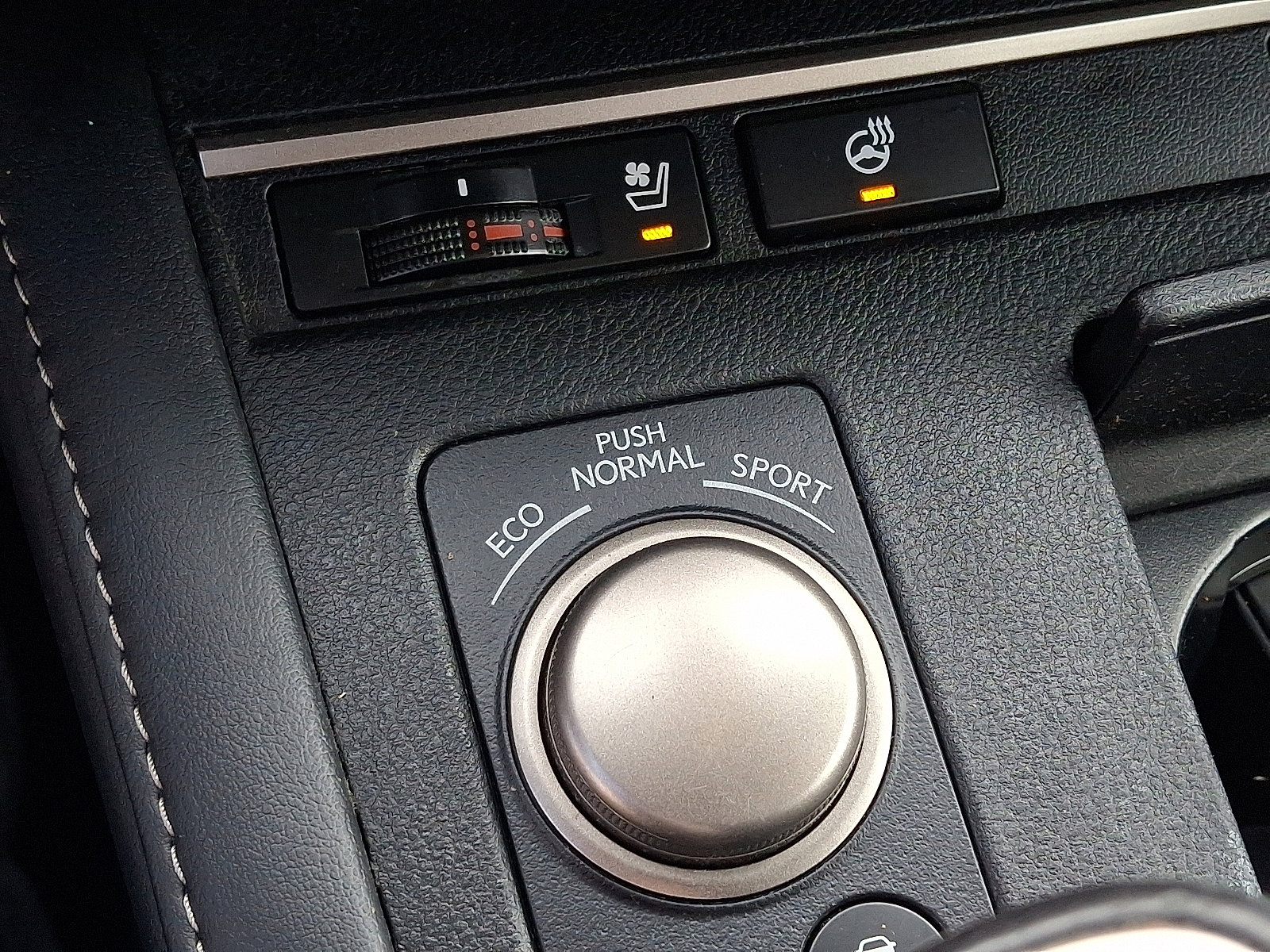 Used 2018 Lexus ES 350 w/ Navigation System Package image 25