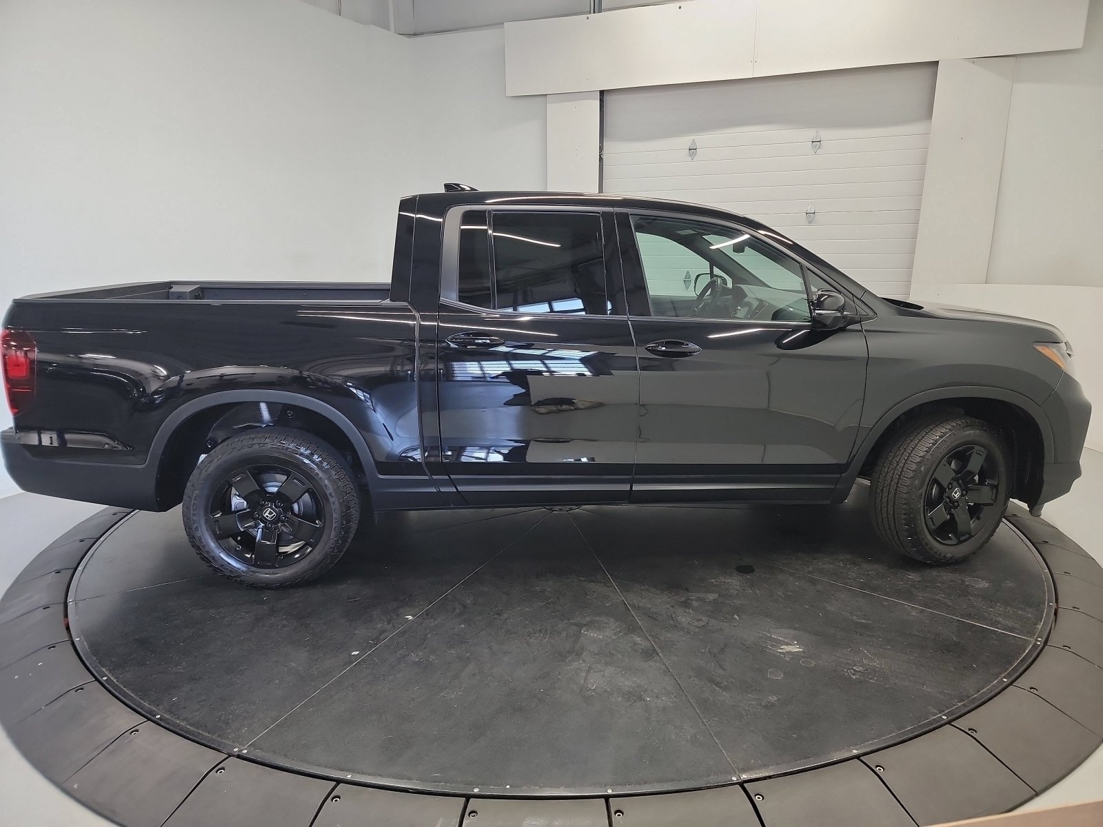 Used 2024 Honda Ridgeline Black Edition image 23