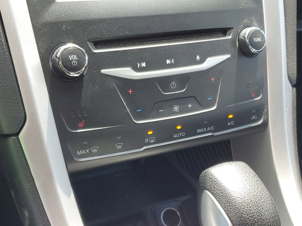Used 2015 Ford Fusion SE w/ Equipment Group 201A AWD/4WD image 20