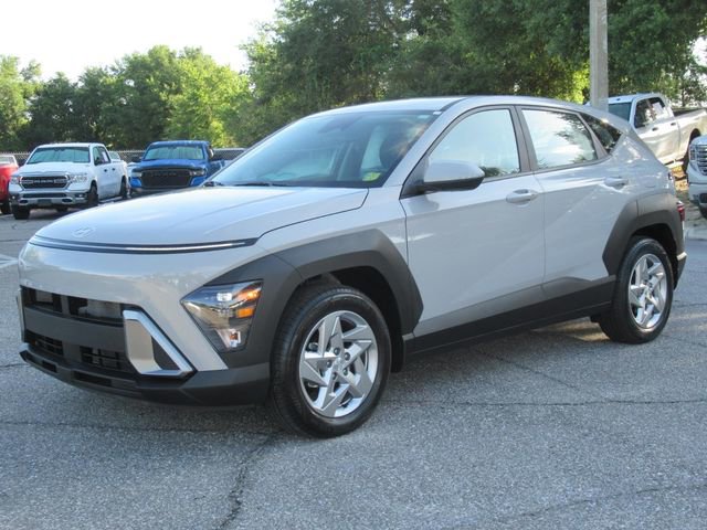 Used 2026 Hyundai Kona SE FWD image 3