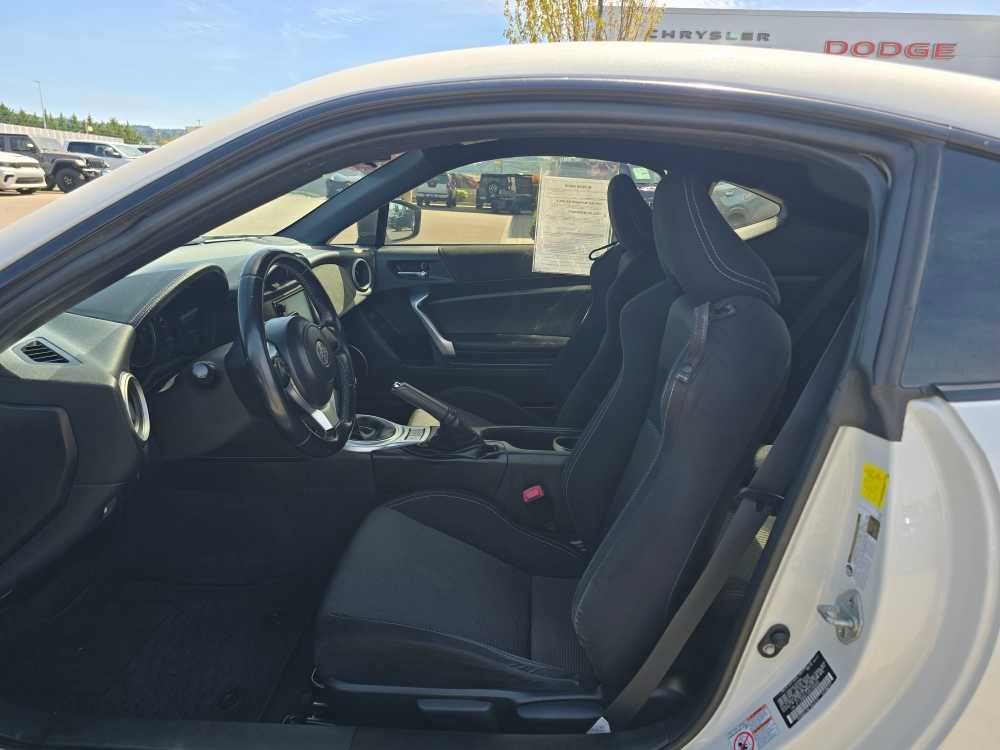 Used 2017 Toyota 86 image 10