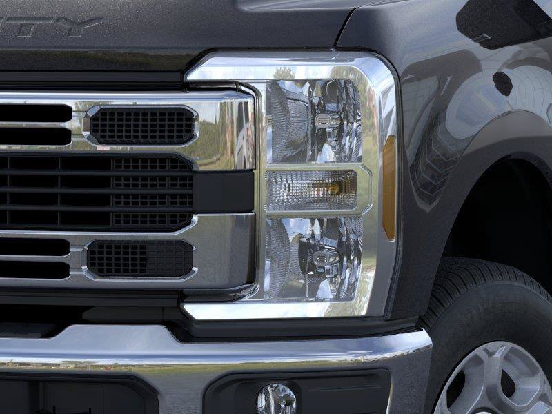 New 2026 Ford F350 XLT w/ 360-Degree Camera Package AWD/4WD image 18