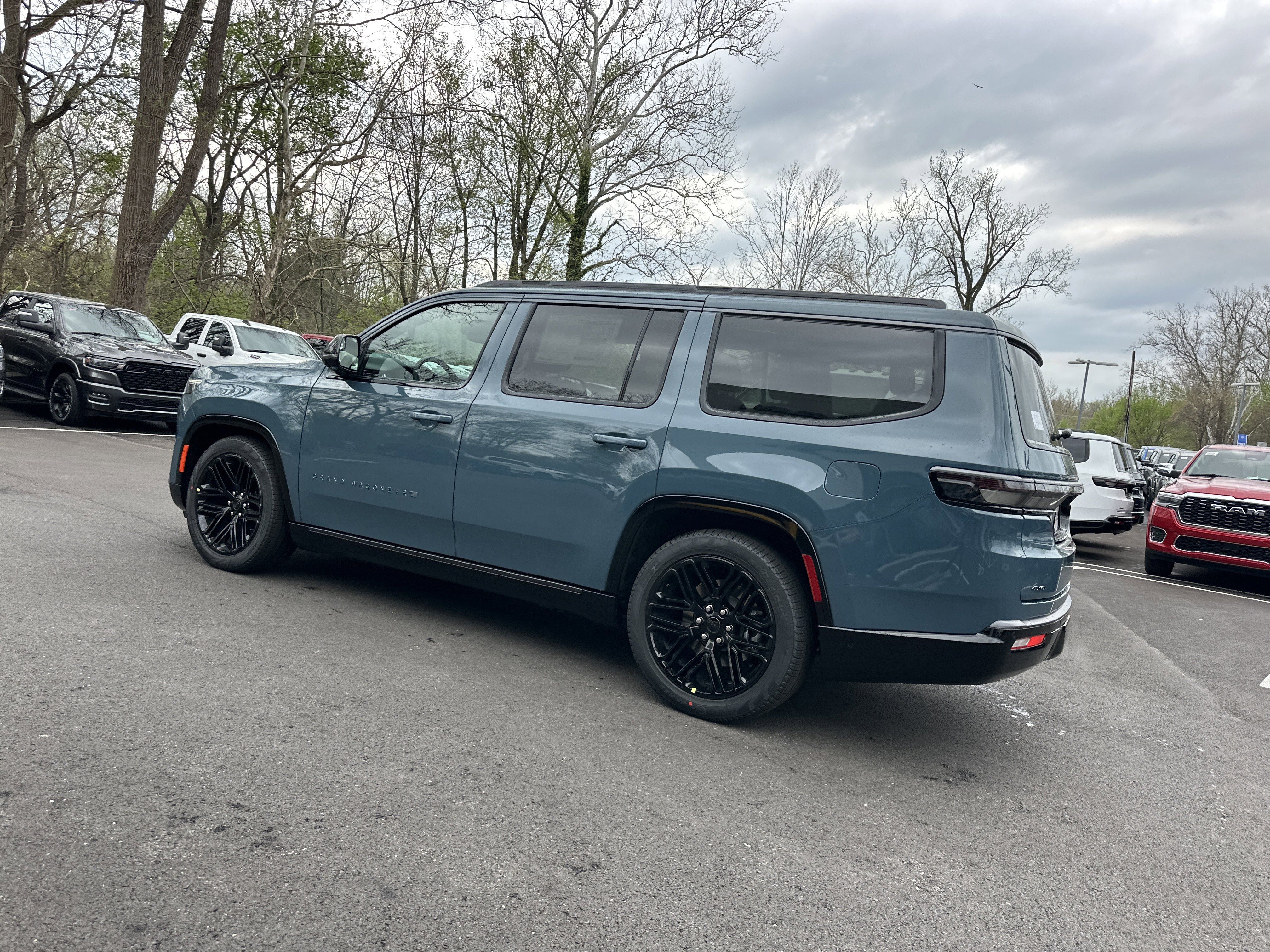 New 2026 Jeep Grand Wagoneer Limited AWD/4WD image 24
