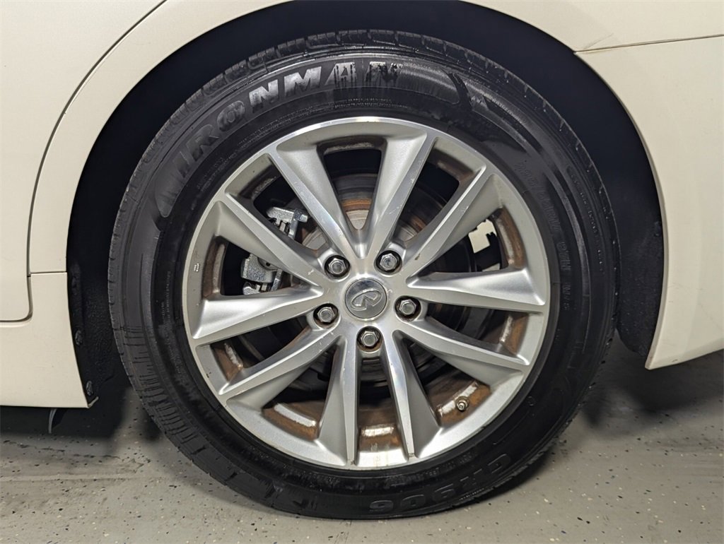 Used 2016 INFINITI Q50 3.0t Premium w/ 3.0T Premium Plus Package image 9