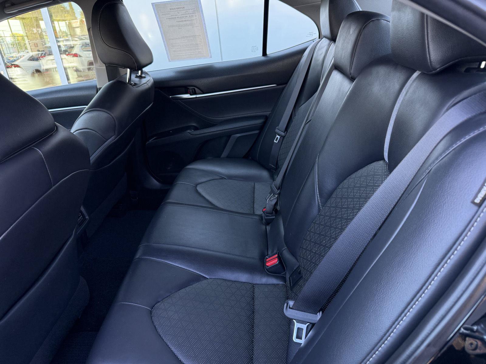 Used 2018 Toyota Camry XSE FWD image 15