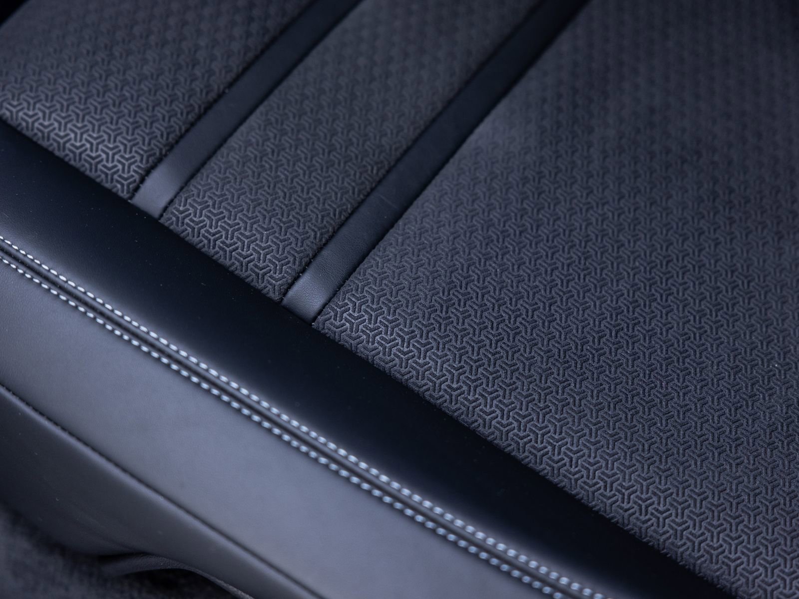 Certified 2025 Porsche Cayenne GTS image 55