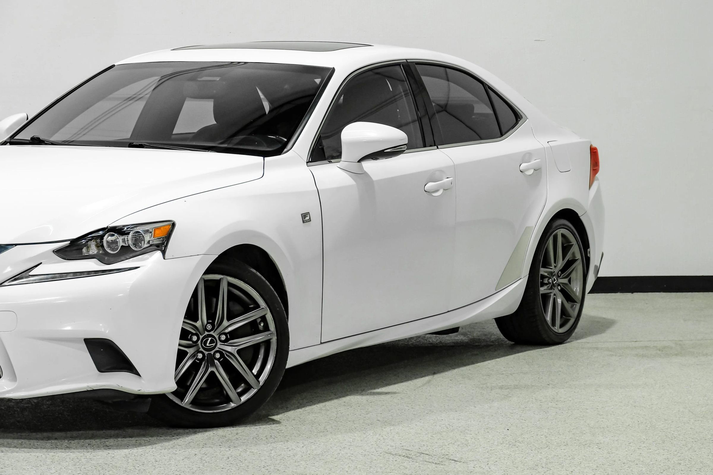 Used 2016 Lexus IS 200t w/ F Sport Package RWD image 11