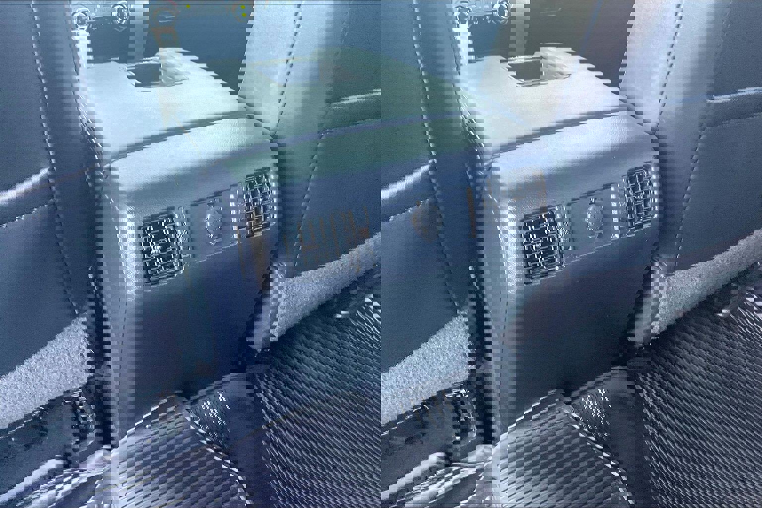 Used 2019 Toyota Tundra Platinum image 40