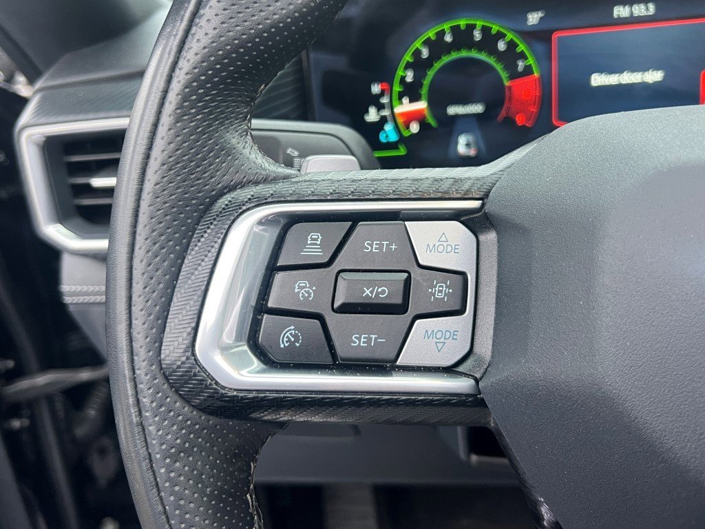 Used 2024 Ford Mustang GT Premium image 25