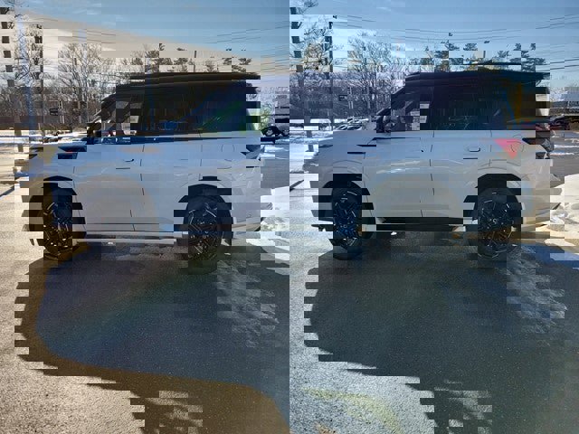 New 2026 INFINITI QX80 4WD w/ Sport Exterior Package image 40