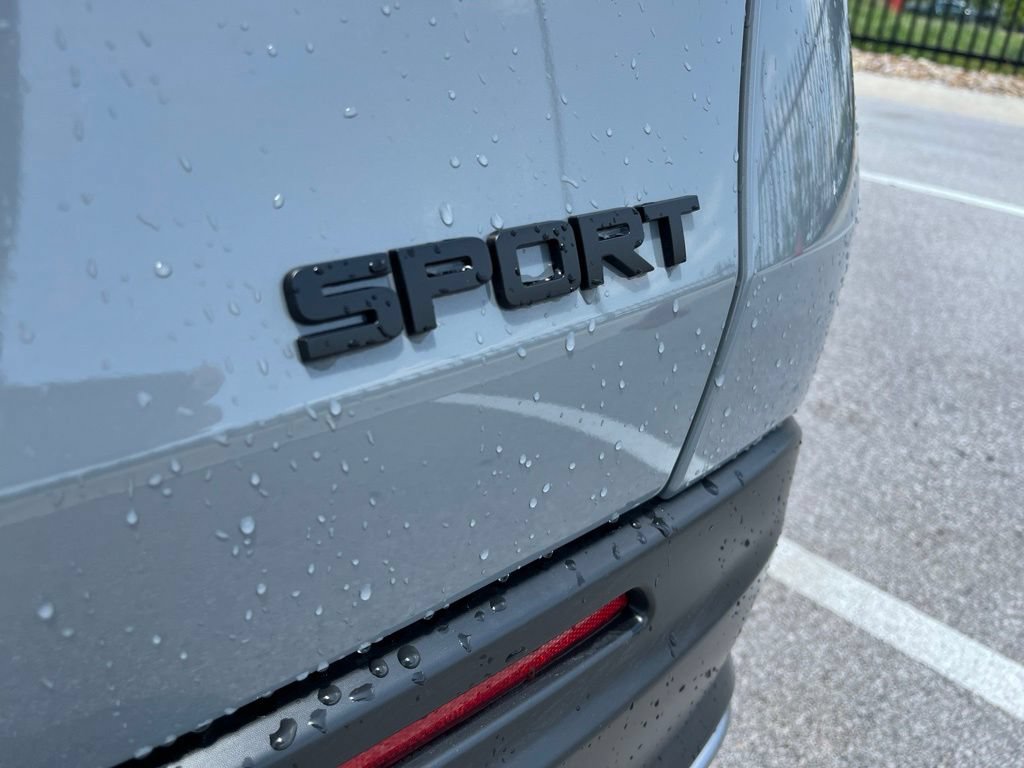 Certified 2027 Honda HR-V Sport image 8