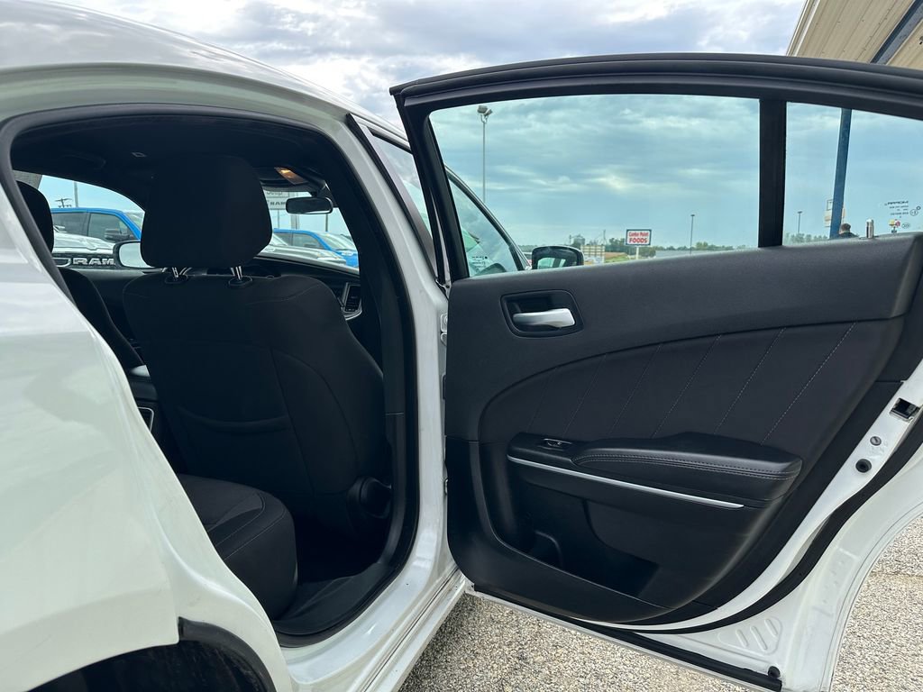 Used 2022 Dodge Charger SXT image 19