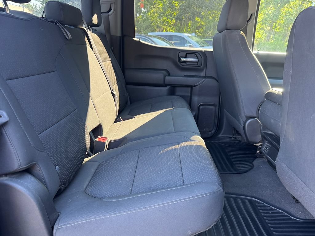 Used 2020 Chevrolet Silverado 1500 Custom w/ Custom Value Package AWD/4WD image 29