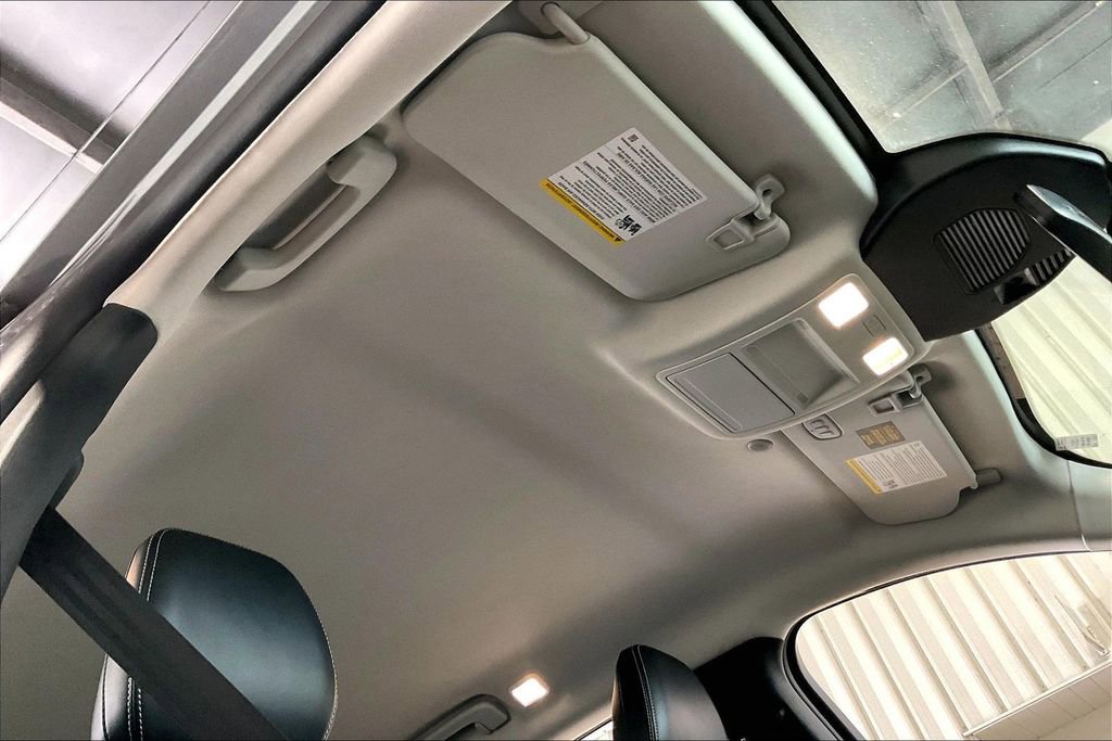 Used 2025 Ford Escape Platinum AWD/4WD image 13