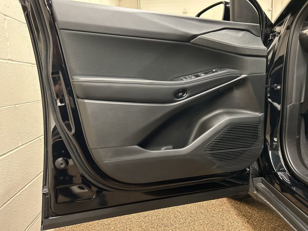 New 2026 Jeep Cherokee Laredo image 13