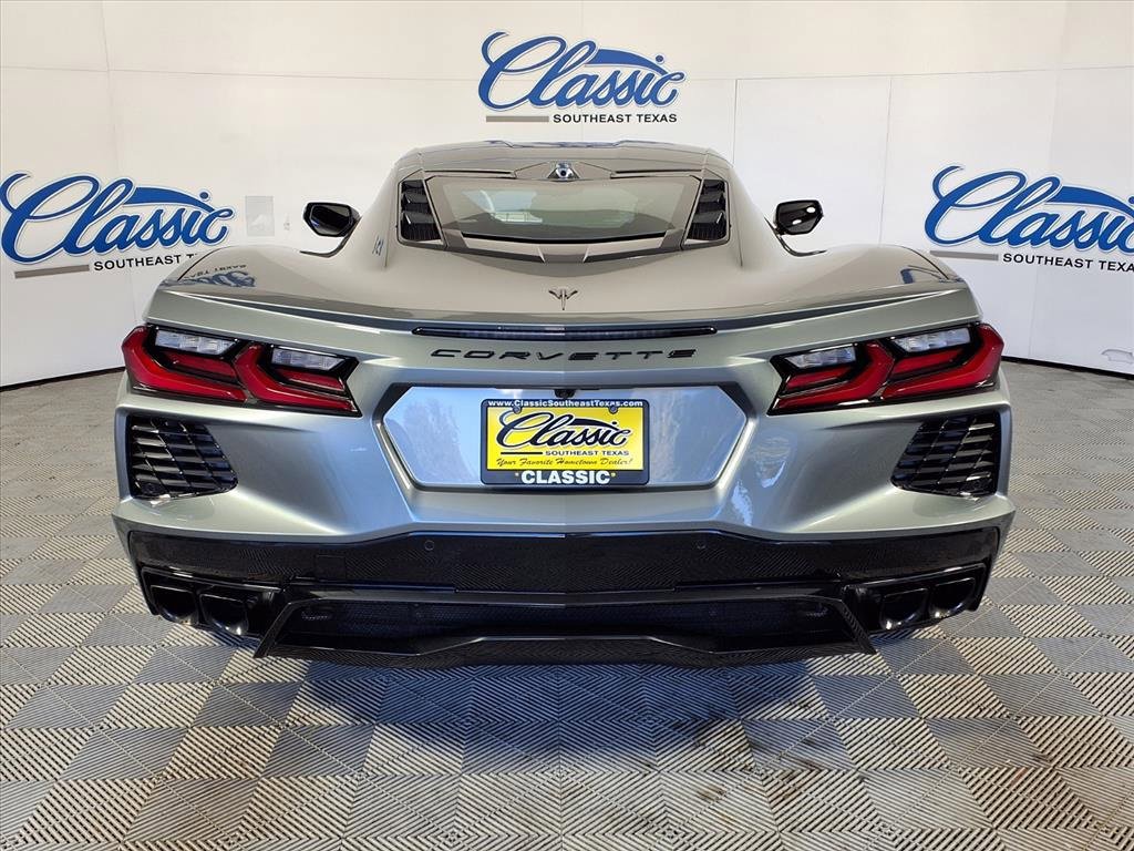 Used 2024 Chevrolet Corvette Stingray Preferred Cpe w/ Stealth Interior Trim Package image 6