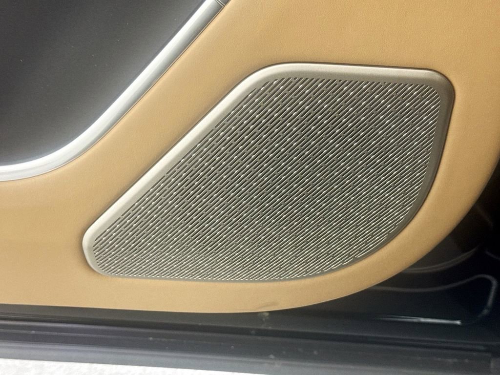 New 2026 Land Rover Range Rover Autobiography image 18